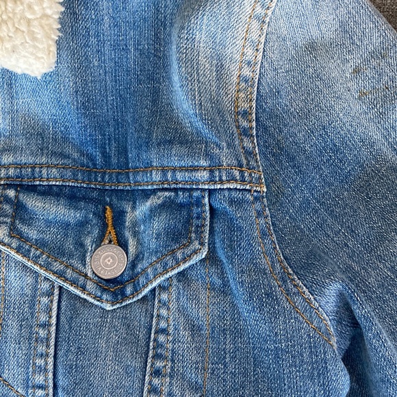 Levi’s Sherpa jean jacket size Small - Picture 8 of 9
